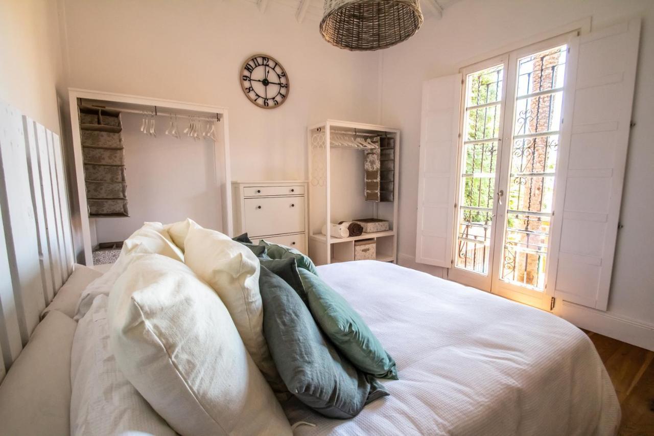 Villa Regionalista 1919: Seaside Retreat With Heated Pool Malaga