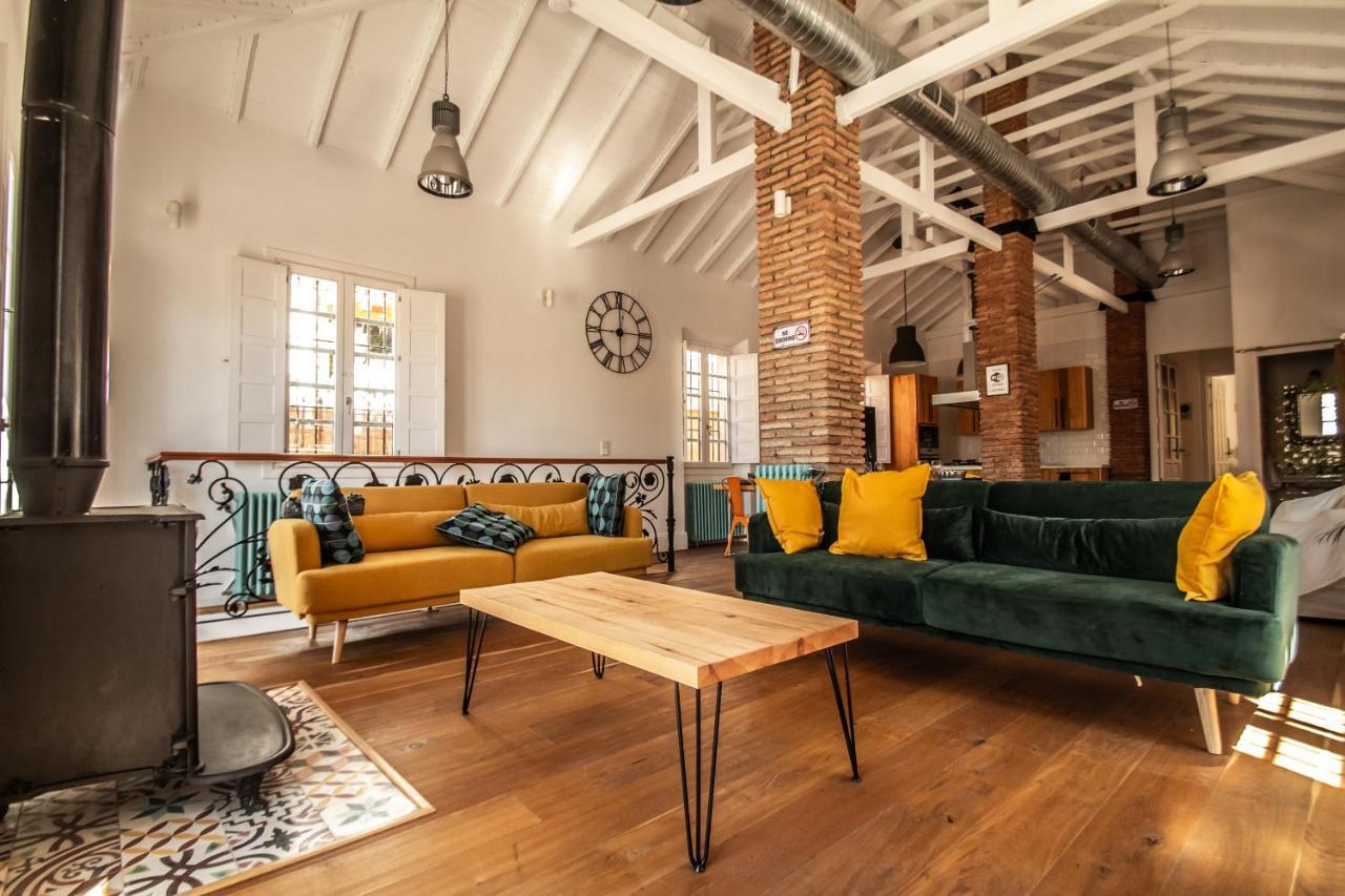 Villa Regionalista 1919: Seaside Retreat With Heated Pool *